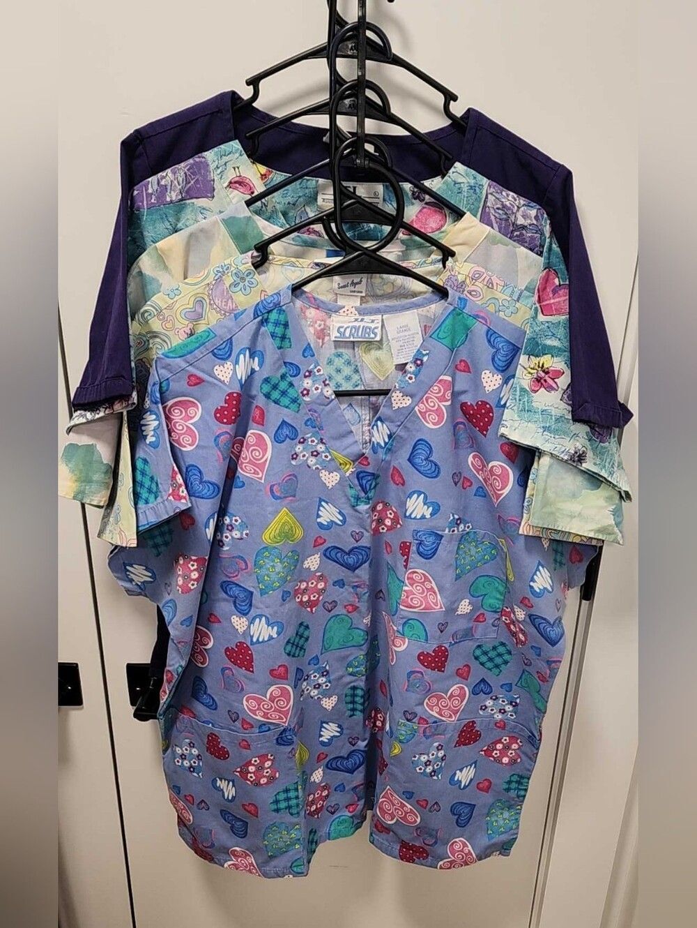 Lot of 5 Women's Scrub Tops - Size Large